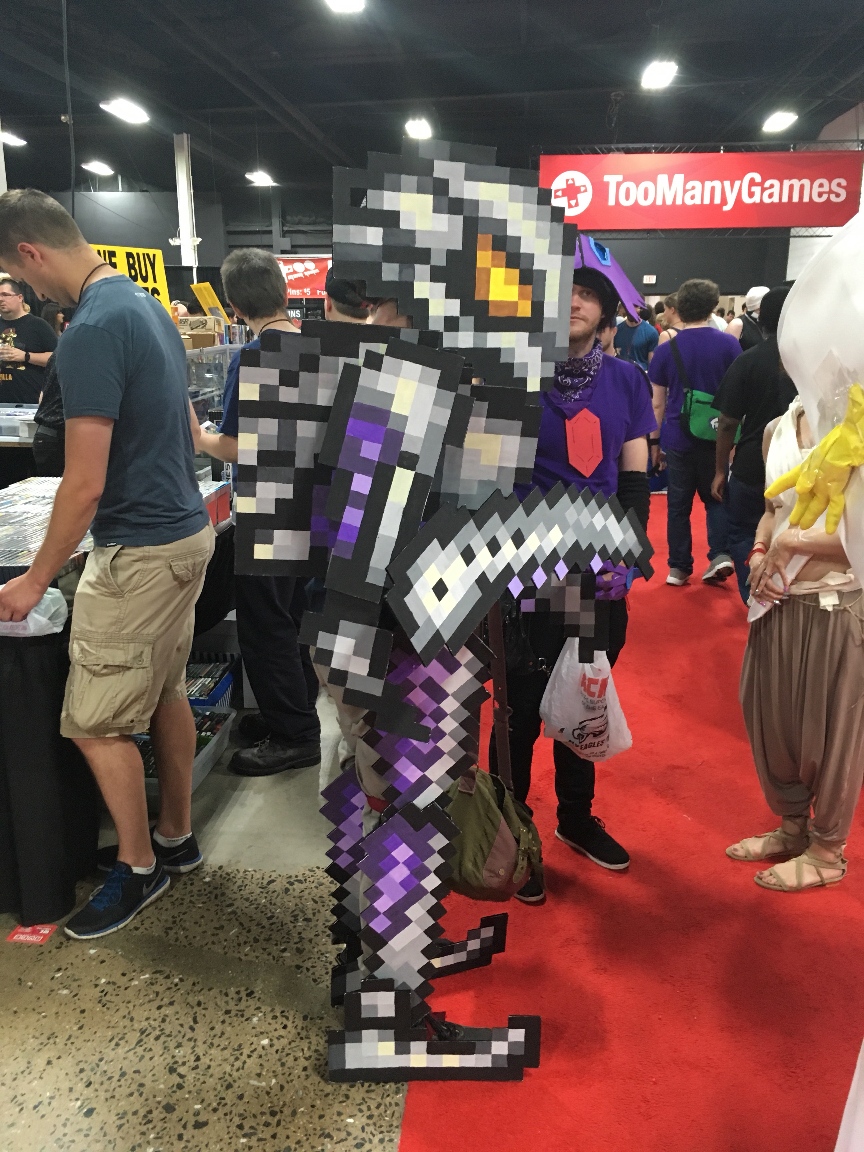 Metroid space pirate cosplay too many games